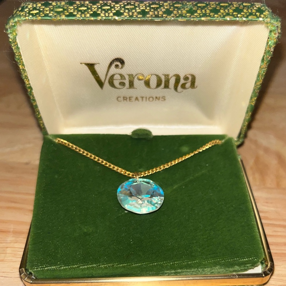 Vintage Verona Creations Iridescent Blue Crystal Pendant Necklace w/ box